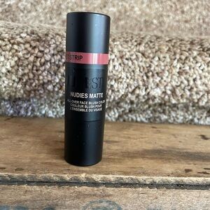 Face blush color